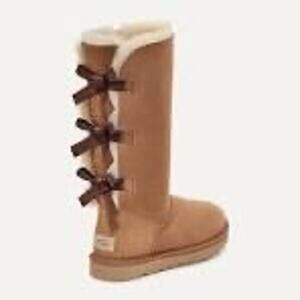 Used UGG Women's Bailey Bow Tall-Chestnut-Size 8